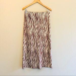 Alice Blue Animal Print Satin Maxi Skirt Size Large NWT